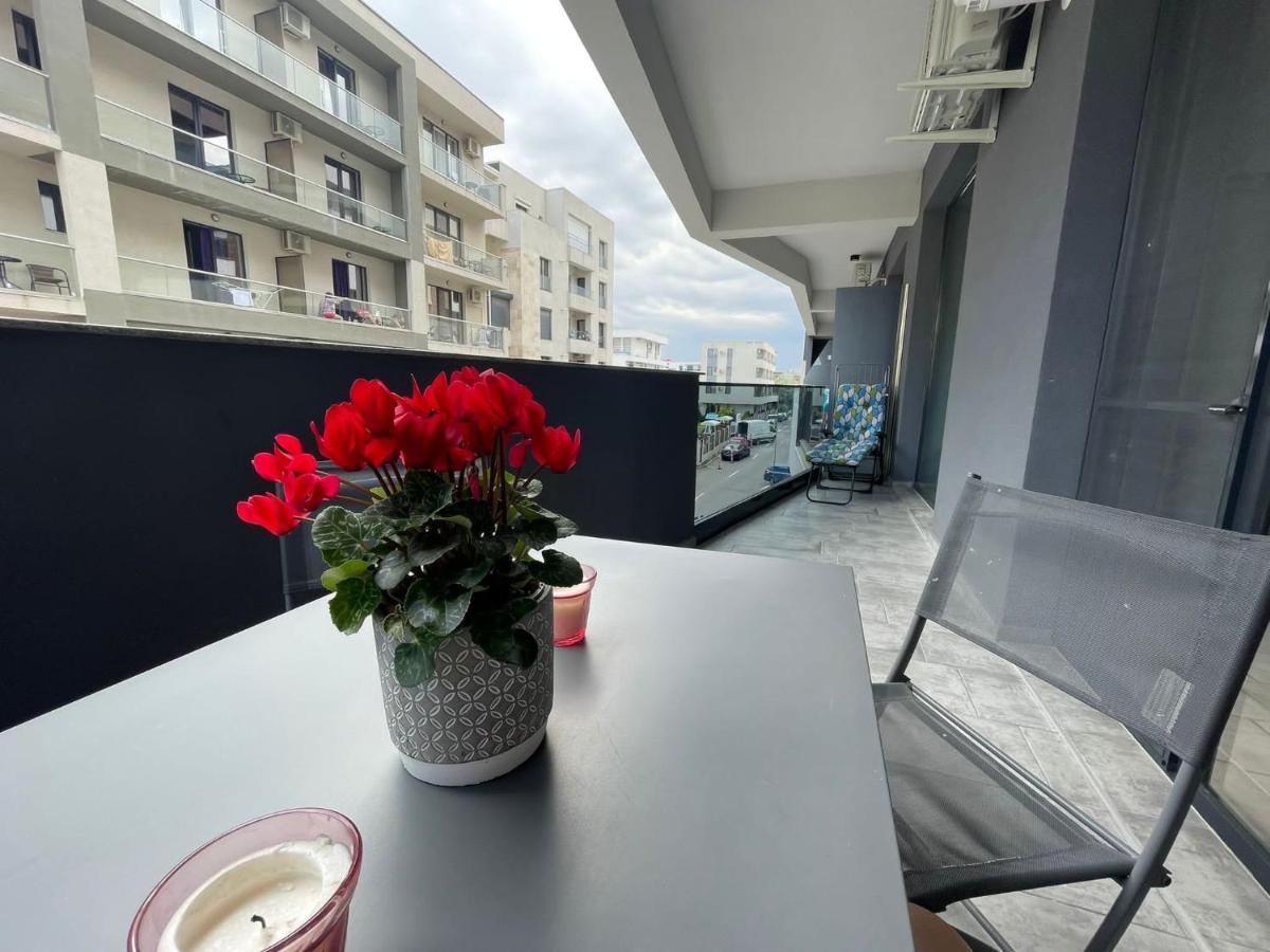 La Oti&Miruna Appartement Năvodari Buitenkant foto